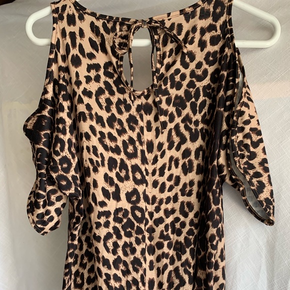 Sexy animal print shirt cold shoulder size M - Picture 2 of 3